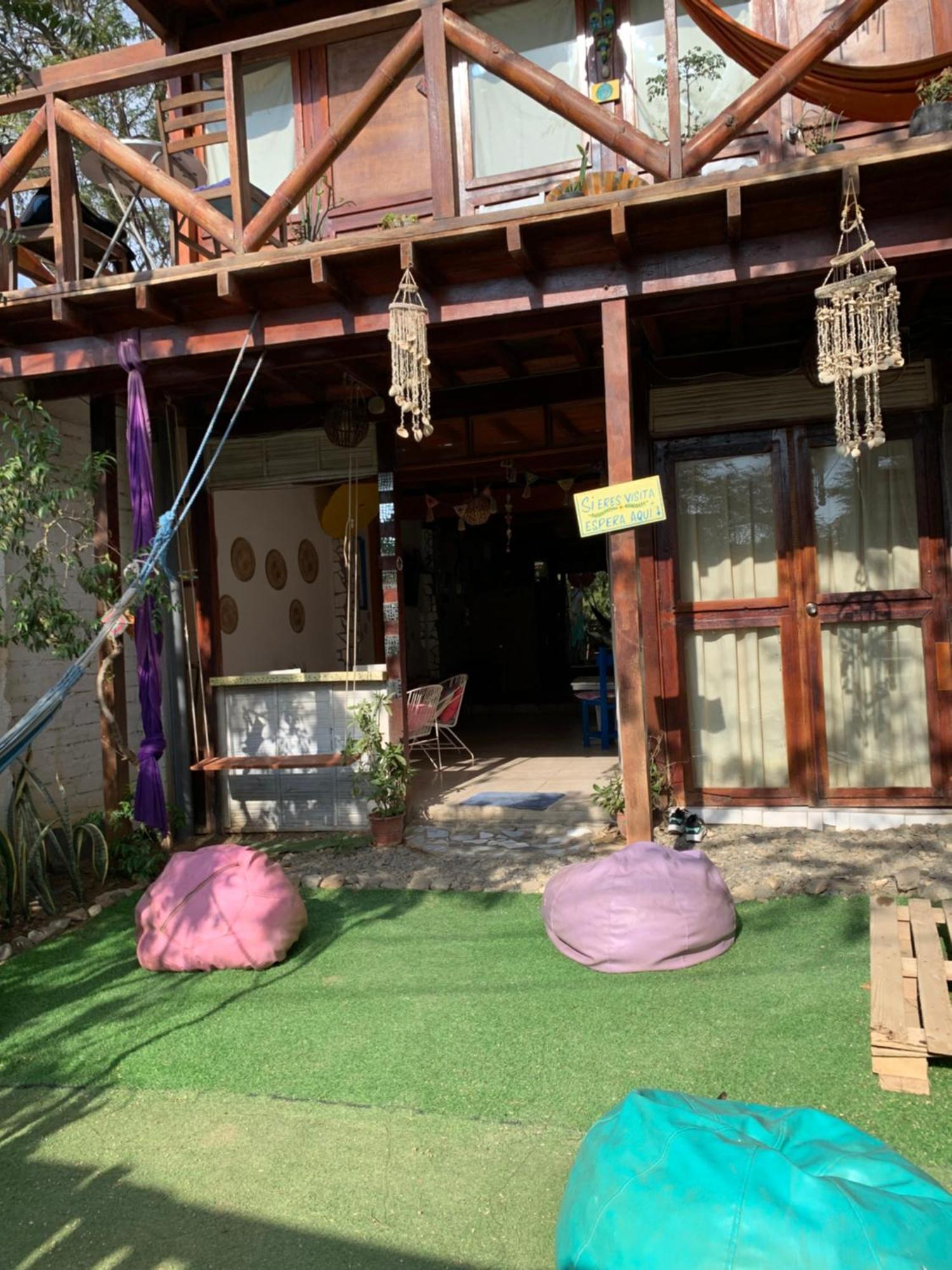 Wiracocha Hostal Máncora Eksteriør bilde